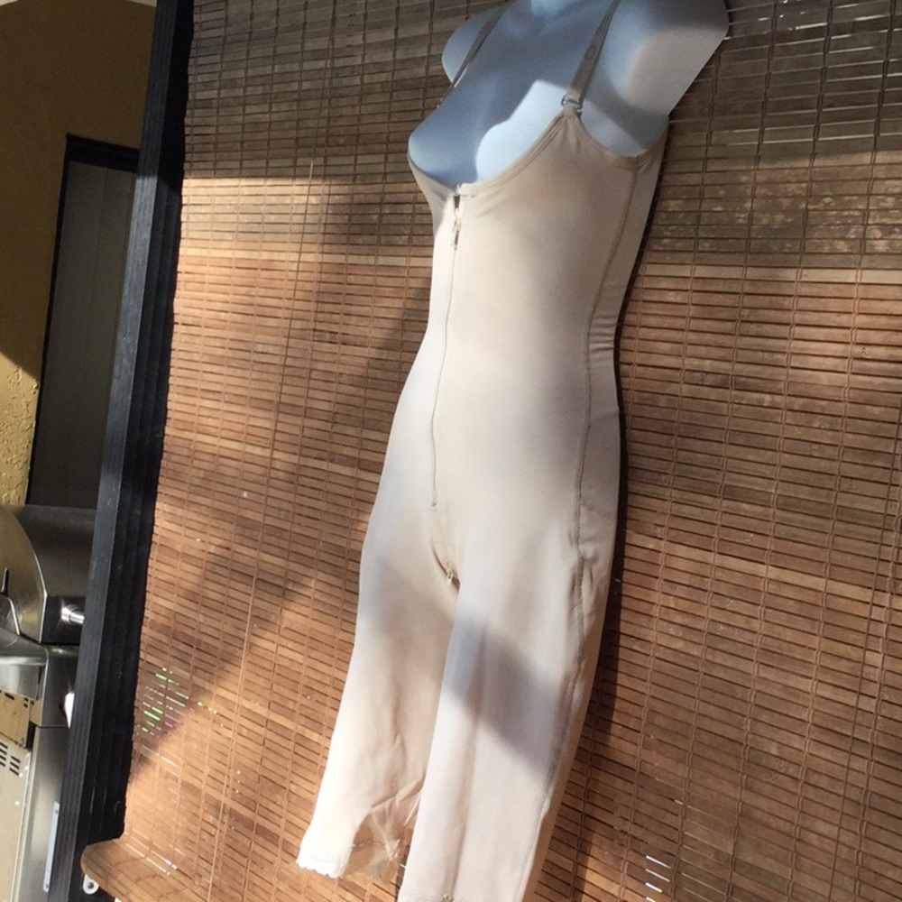 Body suit.   Faja reductora